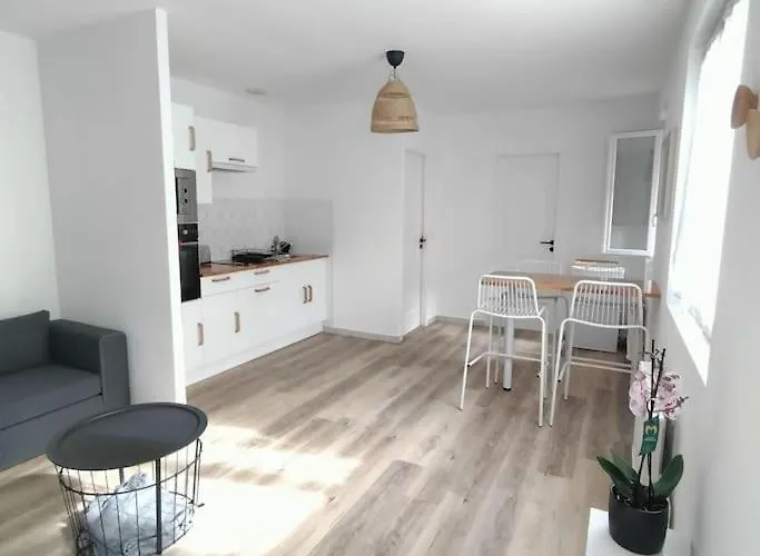 דירה Spacieux Dans Avec Parking Prive *